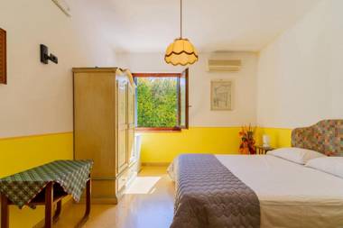 Villa Colfiorito by BarbarHouse