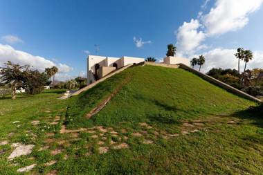 Villa piscina campo calcetto tennis sauna m850