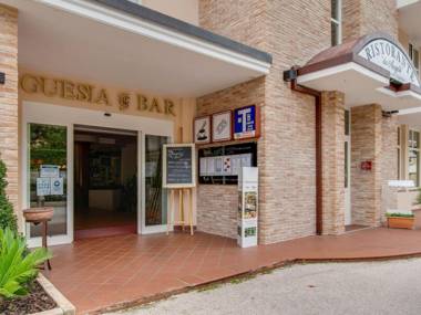 Tasteful Holiday Home in Folignio with Garden