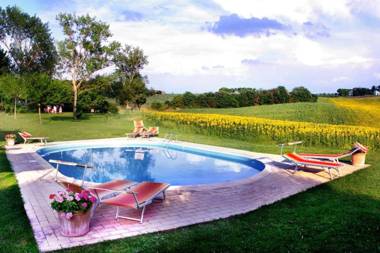 Fattoria Santa Vittoria Apartment Upupa