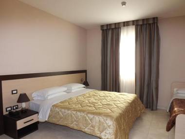 Hotel De La Ville Relais