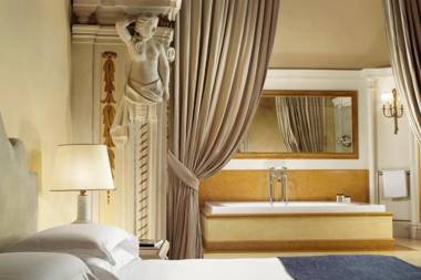 Al Palazzo del Marchese di Camugliano Residenza d'Epoca