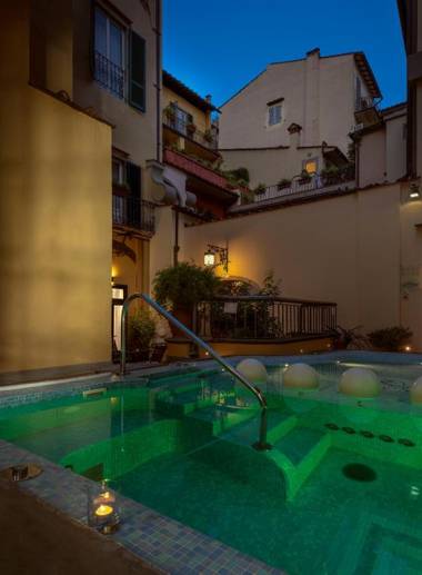 Rivoli Boutique Hotel