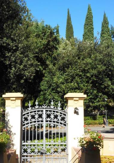 Poggio Imperiale Apartments