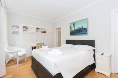 Comfortable and Convenient apt in the center - Zanobi Delux