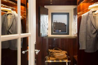 Lungarno Luxury Apartments - by Lungarno Collection