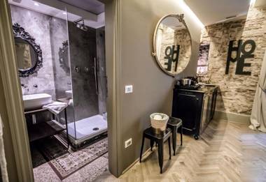 Acacia Apartments Agave-Aloe-Adenia