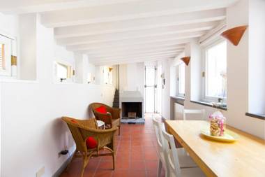 Riverside Apartment in Florence