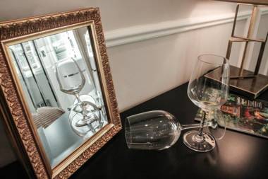 Florence Luxury Suites and Wellness