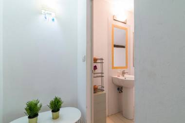 Della Scala Modern Apartment