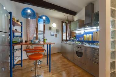 Pietrapiana flat & local market