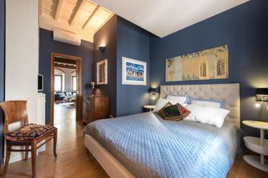 HEART OF FLORENCE Pitti 2 Bed-Apartment! hosted by Sweetstay