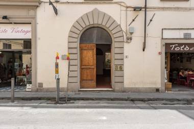HEART OF FLORENCE Pitti 2 Bed-Apartment! hosted by Sweetstay