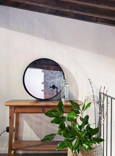 One of a kind Near The Duomo w/Balcony Palace Apt