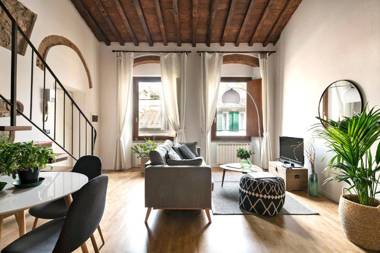 On the Duomo - Super Chic