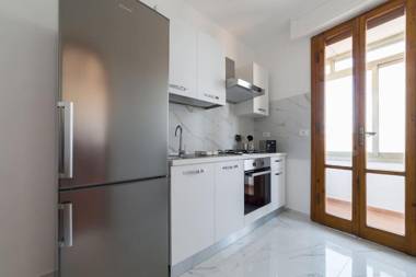 Hill's view terrace apartment