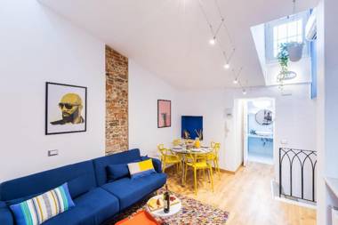 Renovated and modern-city center! ElevatorACWIFI