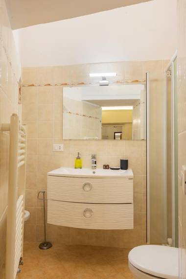 NEW - A Florence Palace - 4 bedroom apartment AC