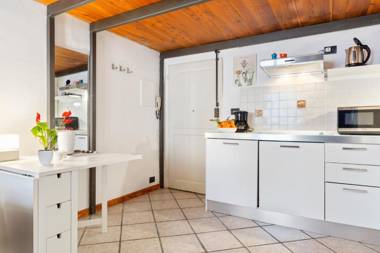 Modern Studio Flat - 3 mins from Duomo Square