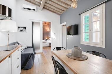 Piazza Indipendenza & Giardino della Fortezza Apt