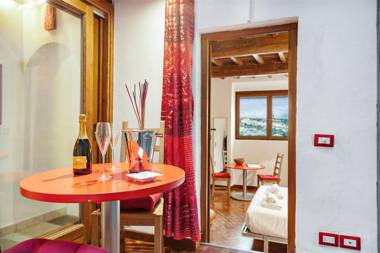 Super Tuscan Red flat