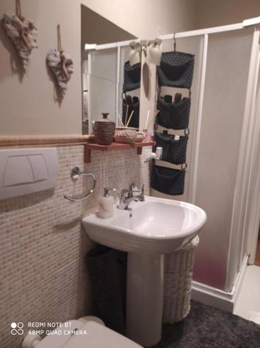 room in private apartment