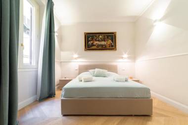 Altafronte Enchanted Suite close to Uffizi Gallery