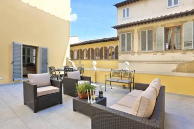 DESIGN APARTMENT in the heart of Florence-hosted by Sweetstay