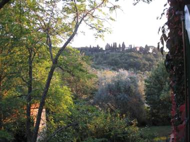 Fattoria il Leccio Independent Apartment on Florence Hills