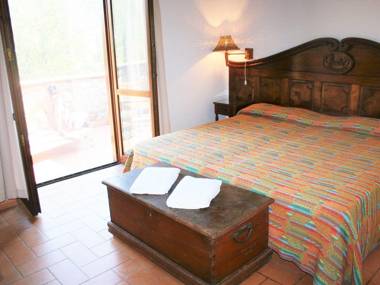 Attractive Holiday Home in Ficulle with Whirlpool