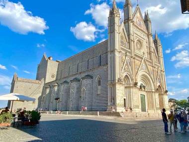 Stylish Umbrian apartment garden pool nr Orvieto