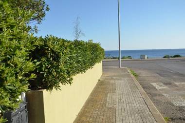 Appartamenti Fronte Mare Fertilia FAHO-GAV01-GAV02