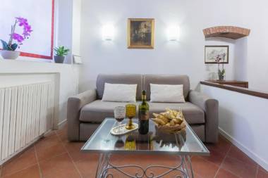 Center ZTL Lovely Apartment