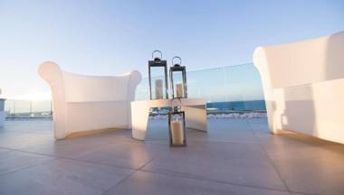 Bianco Riccio Suite Hotel