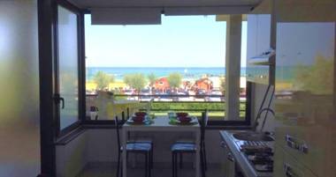 2 bedrooms appartement at Fano 50 m away from the beach with sea view furnished balcony and wifi