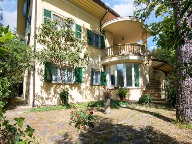 Spectacular Holiday Home in Fano with Garden