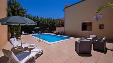 Villa delle Sirene 6