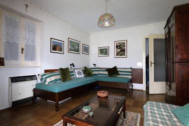 House I Cardi by Holiday World