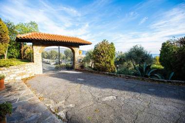 Paradiso Al Mare shared pool