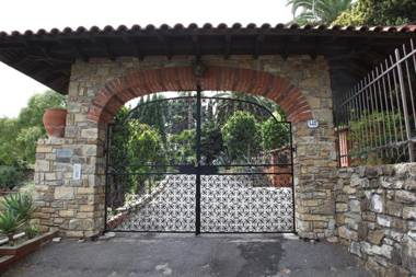 Paradiso Al Mare shared pool