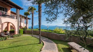 Castello Belvedere Apartments