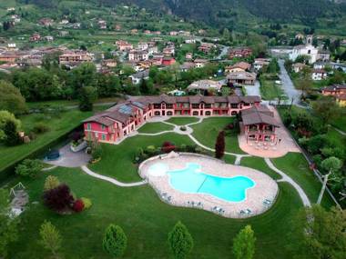 Luxurious Apartment in Idro with Pool