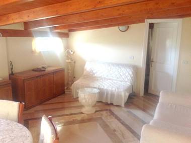 One bedroom appartement with shared pool enclosed garden and wifi at Crispiano