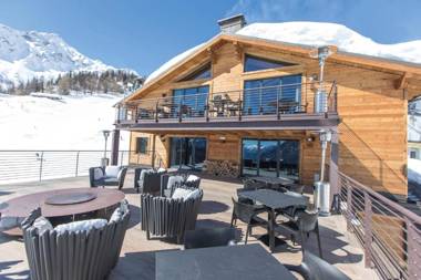 Le Massif Hotel & Lodge Courmayeur The Leading Hotels of the World