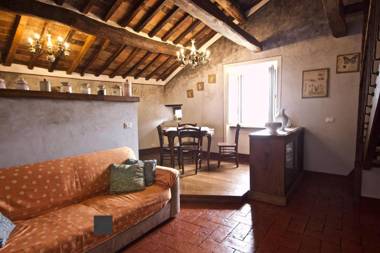 Domus Ghibellinae- Fonte di San Benedetto