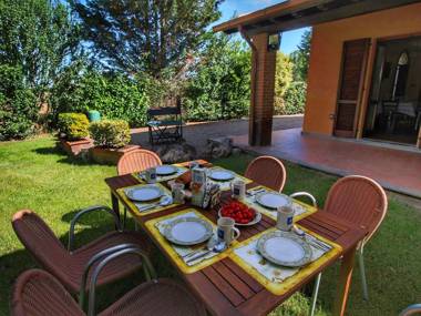 Charming Mansion in Chianacce with Swimming Pool