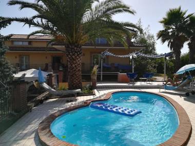 Bed and Breakfast Villa Algi