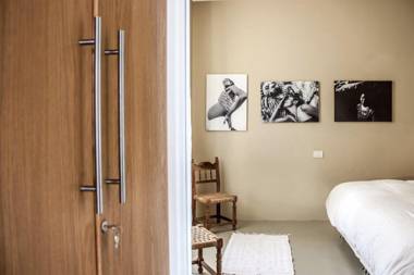 Delightful a Few Steps From Port