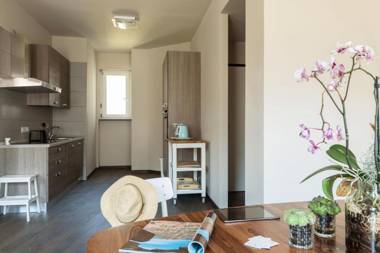 Numero Due Piazza Mazzini - byMyHomeinComo