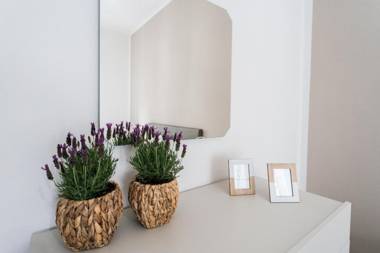 Central & Modern Apartments by Rent All Como